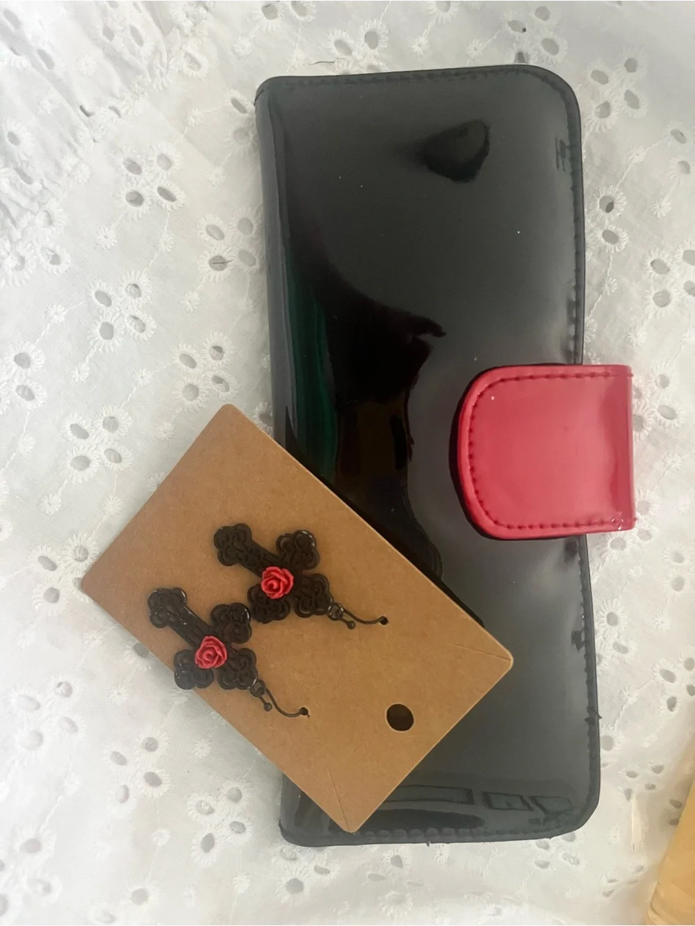 Philosophy Fresh Cream Set with Black Case and Red-Accent Brushes & Earrings